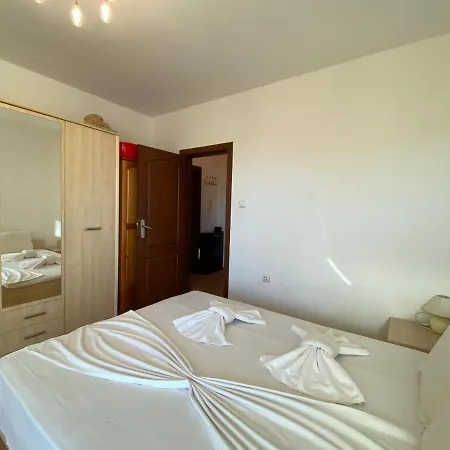 Amadeus 1 - B30 Sunny Sluneční pobřeží