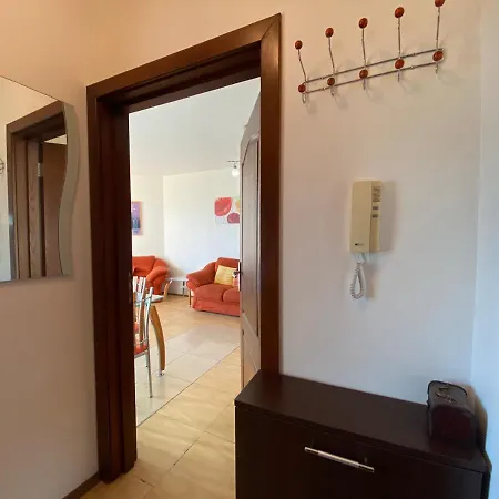 Amadeus 1 - B30 Sunny Apartment *