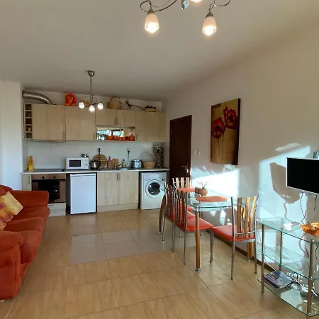 Amadeus 1 - B30 Sunny Apartment